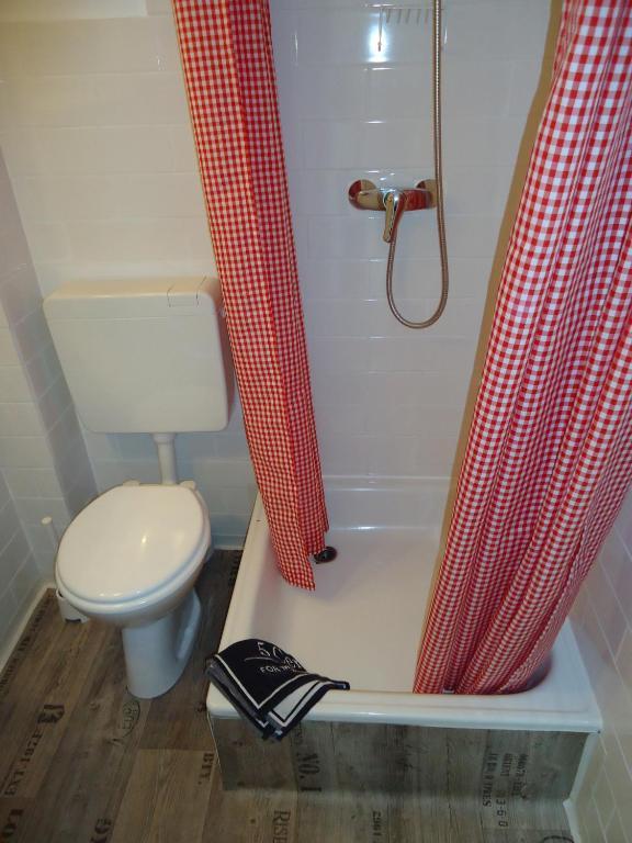 שלזוויג Das Kleine Hotel Schleiblick חדר תמונה
